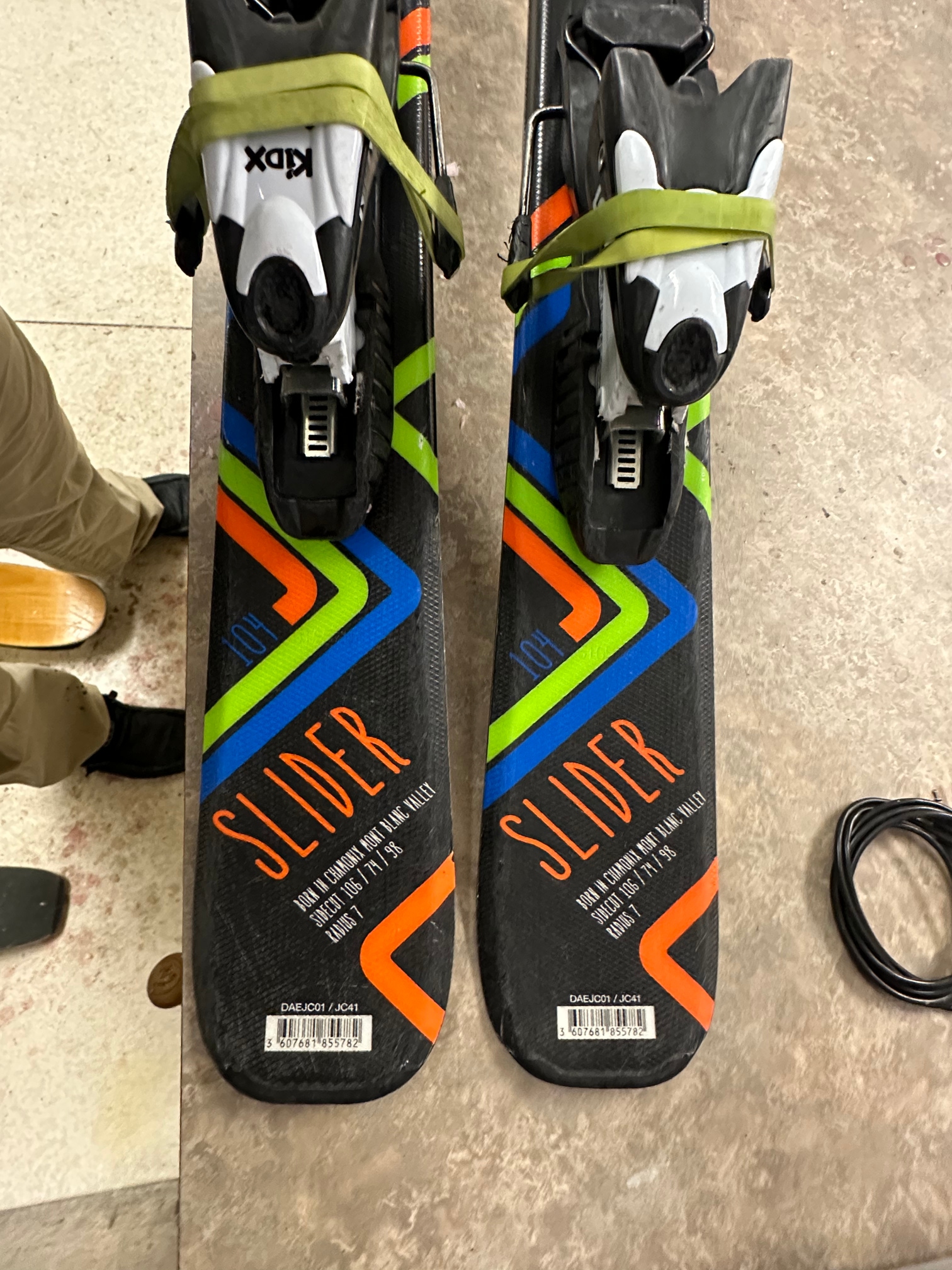 Used Kid's Dynastar All Mountain Skis With Bindings