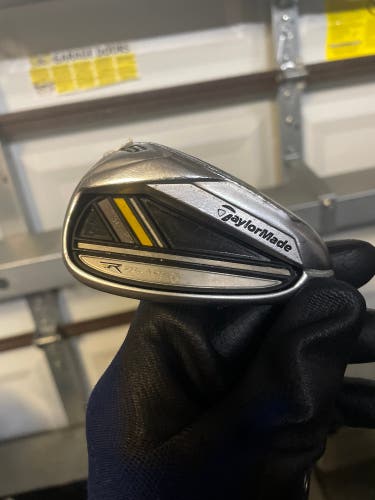 Taylormade R bladez iron n8 in right handed  Steel shaft  in S flex