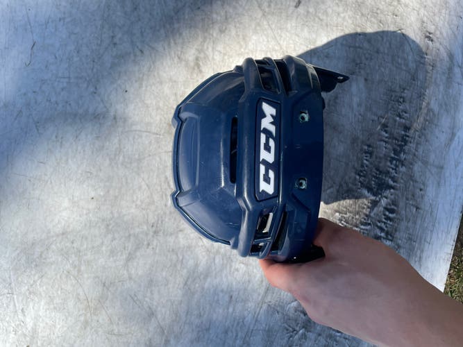Used Medium CCM Tacks 910 Helmet