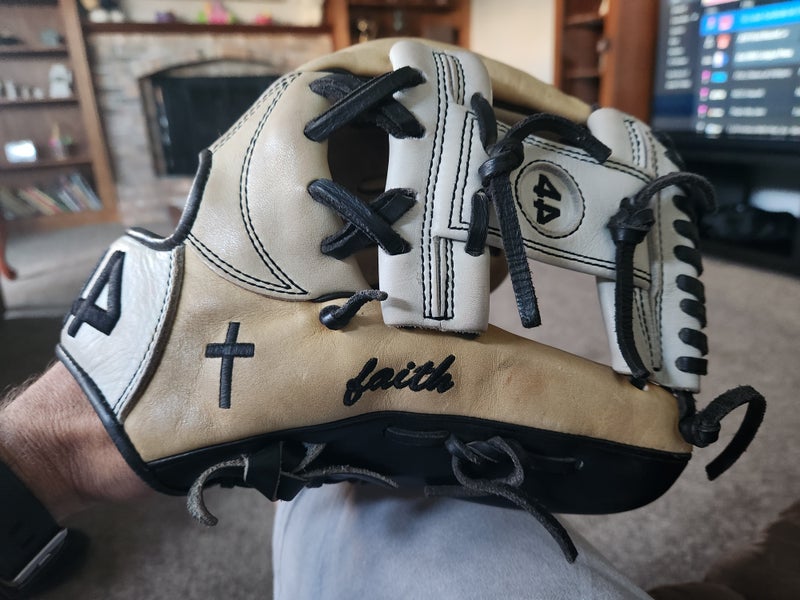 Used Right Hand Throw 44 Pro Signiture Series Baseball Glove 12"