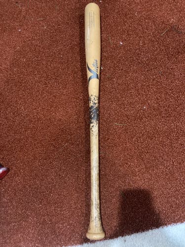 Used Wood (-3) 29 oz 32" MH17 Bat