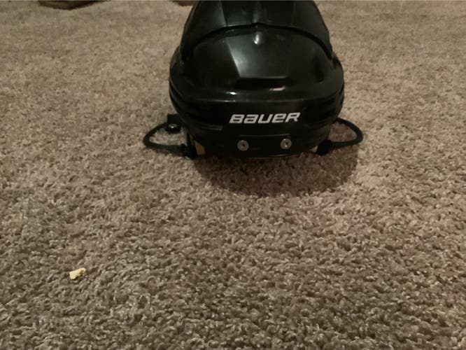 Bauer 4500 Hockey Helmet- Sr Medium GREAT CONDITION