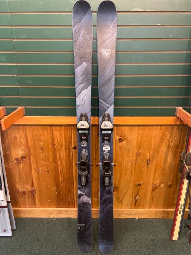 Used 182 cm Black Ops 98 Skis