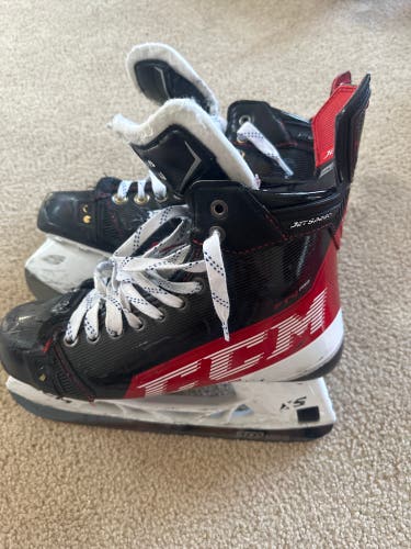 Used CCM Regular Width Size 8 JetSpeed FT4 Pro Hockey Skates