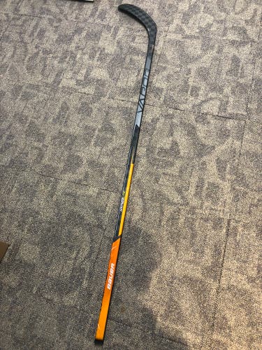 Intermediate Right Handed P92 Pro Stock Vapor ADV Hockey Stick