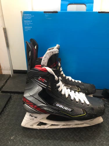 Used Bauer Extra Wide Width  Size 10 Vapor 2X Pro Hockey Skates