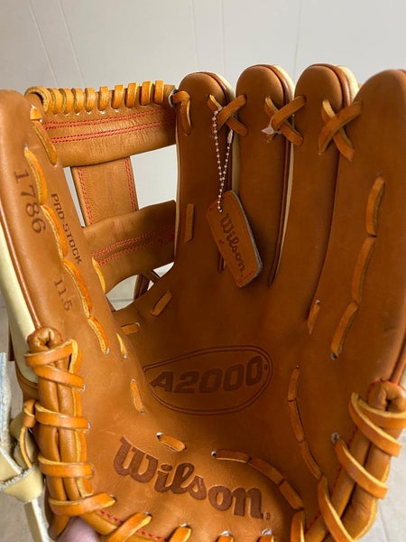 Wilson A2000 1786 11.5 Baseball Glove (WBW100390115)