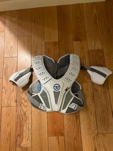 Adult Medium Warrior Evo Shoulder Pads