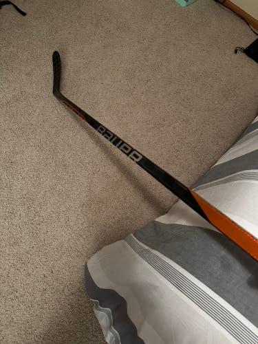 Senior Right Handed P28M Pro Stock Nexus Sync Hockey Stick