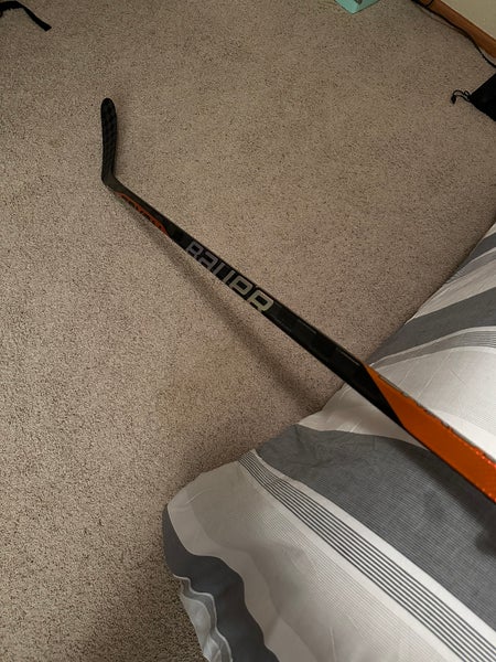 Senior Right Handed P28M Pro Stock Nexus Sync Hockey Stick