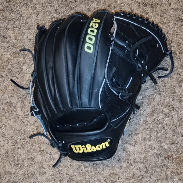 New Wilson Right Hand Throw Pitcher's CK22 Baseball Glove 11.75"