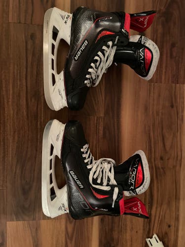 Senior Used Bauer Vapor 3X Pro Hockey Skates Wide Width Size 8.5