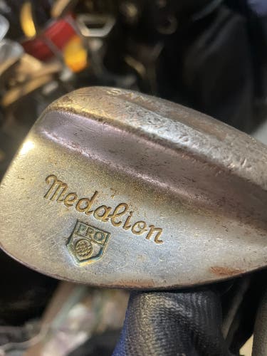 Medallion Pro Golf Sand Wedge In right handed / steel shaft