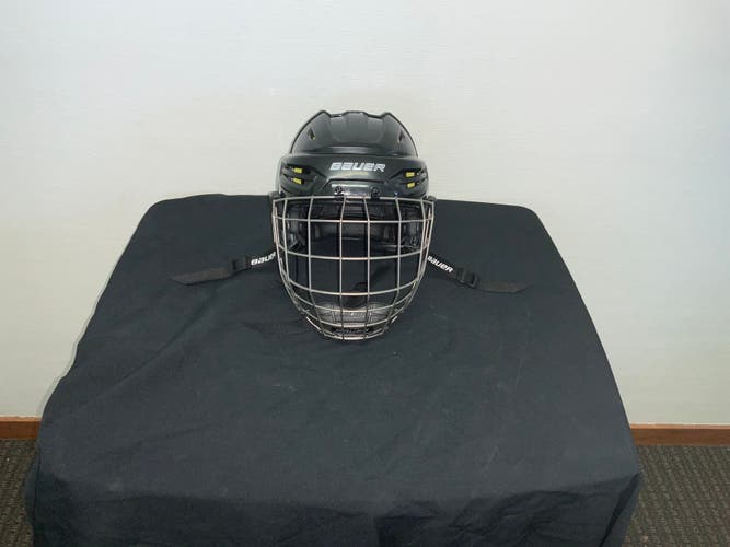 Used Bauer Re-Akt 150m Helmet black Demo for trade shows no box