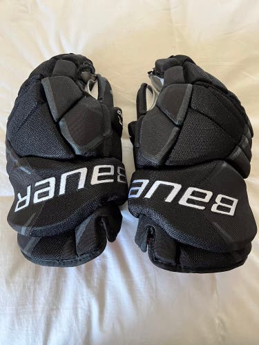 Bauer Vapor X:60 Pro Hockey Gloves