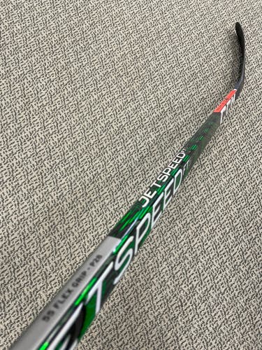 CCM Green FT5 Pro 55 flex P28 curve right hand stick
