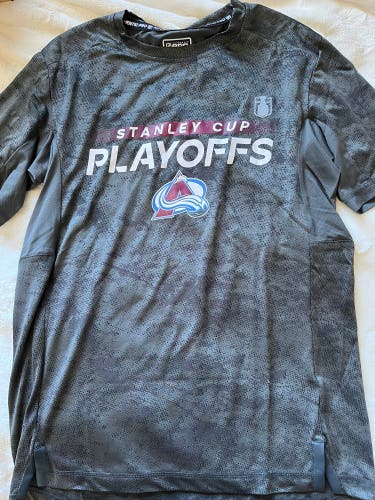 2022 NHL Colorado Avalanche Stanley Cup playoffs Fanatics authentic pro medium shirt