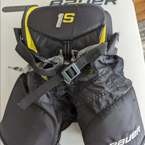 Youth Small Bauer Supreme 1S Hockey Pants