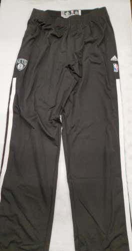 30412-5 Adidas Brooklyn Nets MASON PLUMLEE GAME USED 2013/14 Warm Up PANTS W/COA