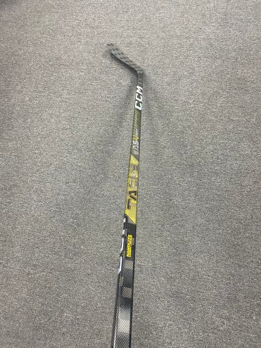Senior Left Hand P29  Super Tacks AS-V PRO Hockey Stick
