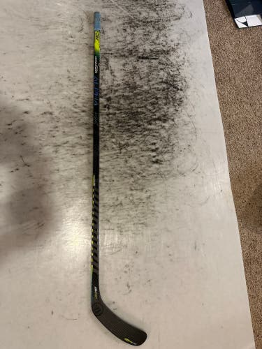 Senior Right Handed W03 Alpha DX Hockey Stick