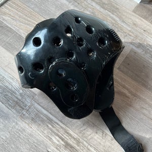 Used Youth Small Tiger Rock Martial Arts Sparring Helmet A R7 S4 L2