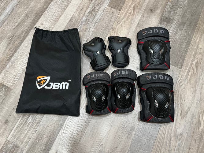 D3-1 New JBM Roller Blading Pads Adult Knee Pads, Elbow Pads, Wrist Guards OA4
