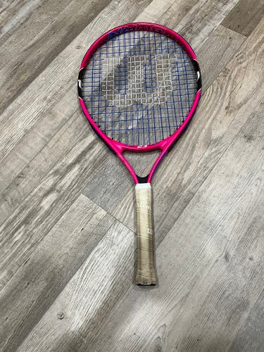 Used Women's Wilson Burn Junior Tennis Racquet