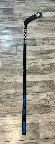 New! 50 Flex Right Handed P92 Bauer Geo Hockey Stick