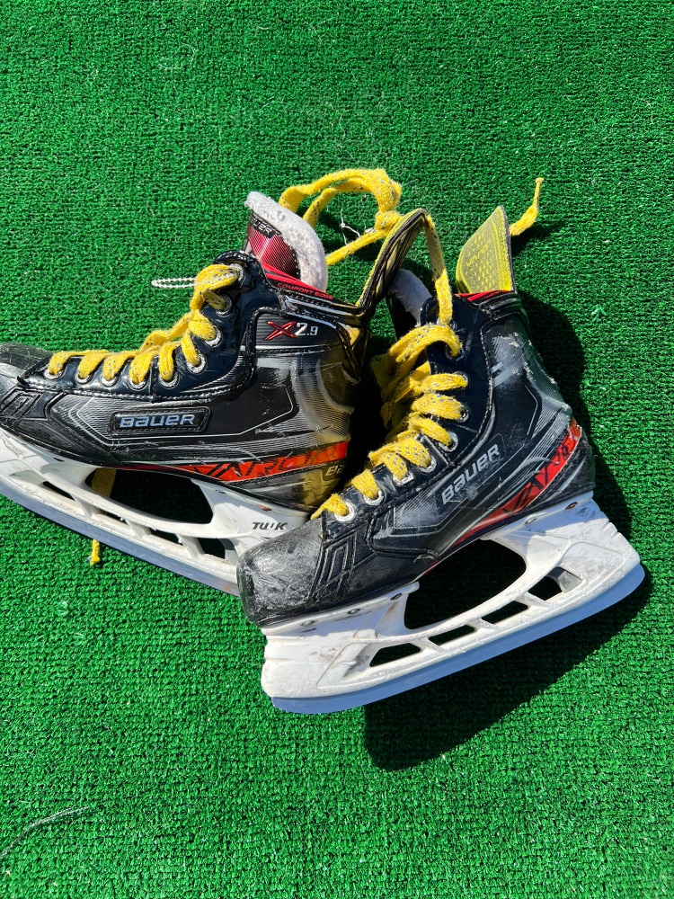 Junior Used Bauer Vapor X2.9 Hockey Skates D&R (Regular) 4.0