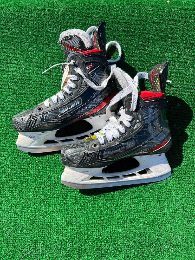 Junior Used Bauer Vapor 2X Hockey Skates D&R (Regular) 5.0