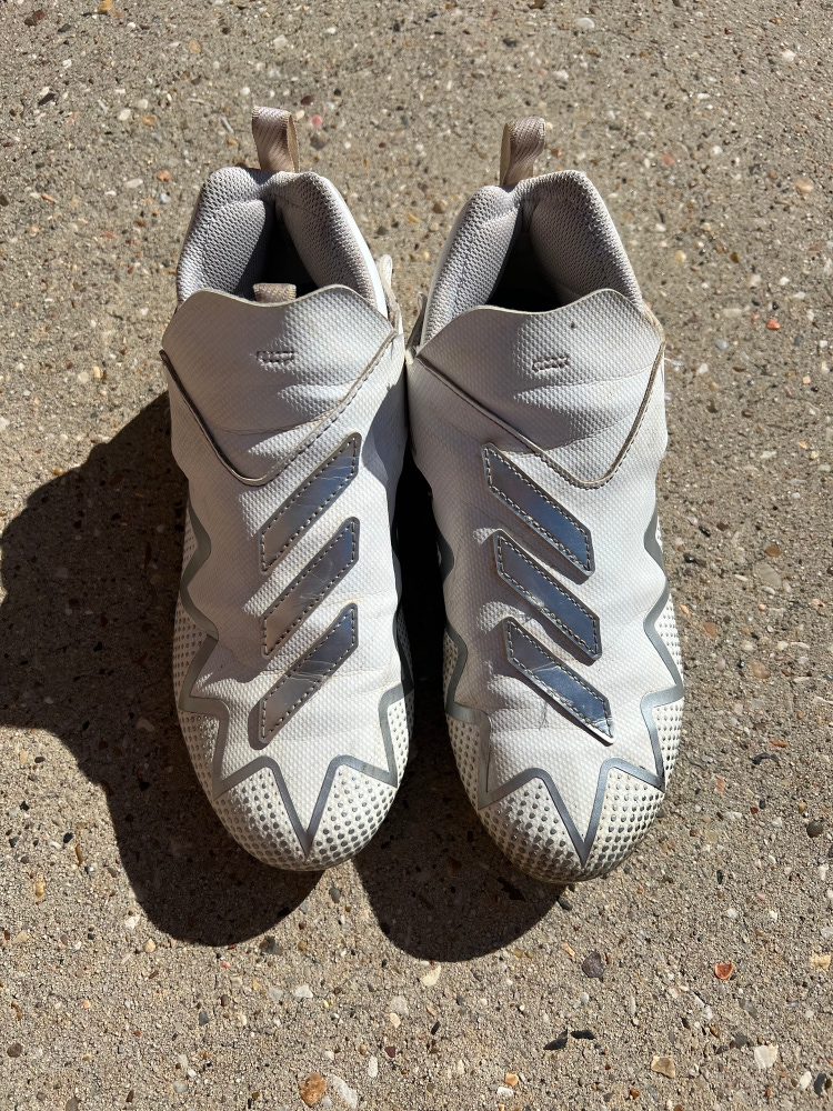 A2-1 White Youth Size 4 Used Adidas Football Cleats OA5