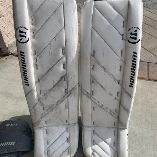 Used 28" Warrior Ritual G4 Goalie Leg Pads
