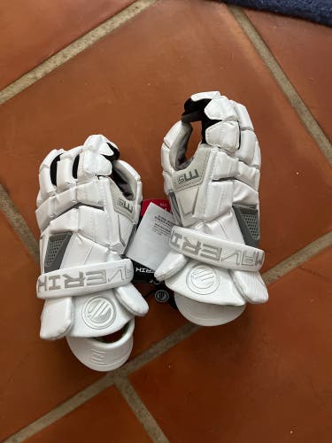NWT Maverik M5 Lacrosse Gloves