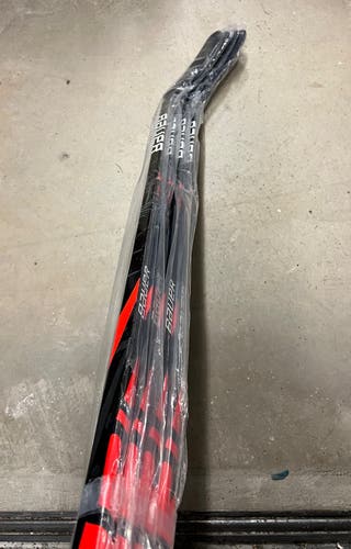 NEW 2 PACK Bauer Vapor FlyLite League Hockey Sticks Right P92M 87 Flex
