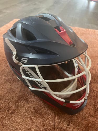 Player's Cascade S Youth Helmet