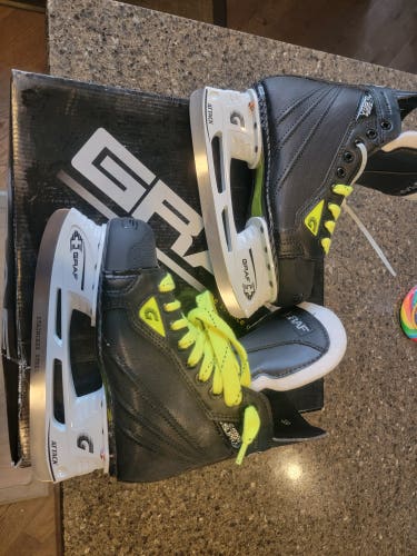 Junior New Graf SUPRA 535S Hockey Skates Narrow Width Size 3