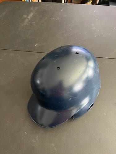 Used 7-7 1/4 Rawlings Batting Helmet