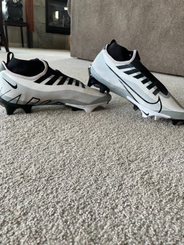 Nike Vapor Cleats (men’s 11.5)