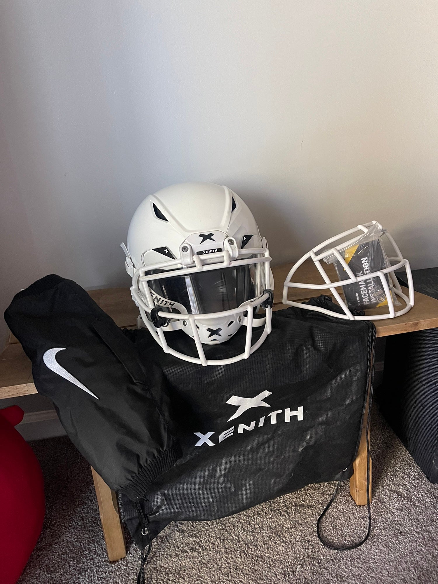 Shadow Varsity  Xenith Football Helmets, Shoulder Pads & Facemasks