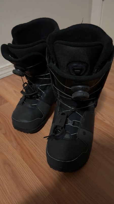 Used Size 9.0 (Women's 10) Ride Medium Flex Anthem Snowboard Boots