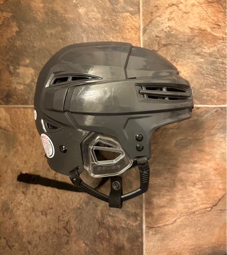 Bauer Re-Akt 100 Grey Hockey Helmet Medium