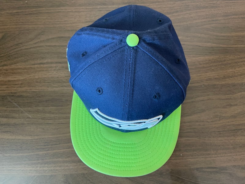 Seattle Seahawks NFL FOOTBALL SUPER AWESOME New Era 9Fifty Snapback Cap Hat!