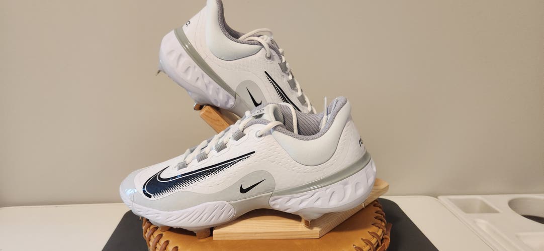 SIZE 12.5 White New Men's Metal Nike Nike alpha huarache elite 4
