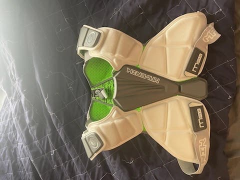 Used Adult Large Maverik M4 Shoulder Pads