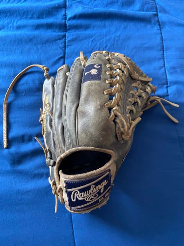 Outfield 12.75" Heart of the Hide Baseball Glove