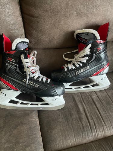 Used Bauer Regular Width Size 7 Vapor Hockey Skates