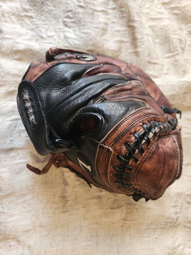 NICE Louisville Slugger Right Hand Throw Catcher's TPS Advanced Series Softball Glove 33.5"