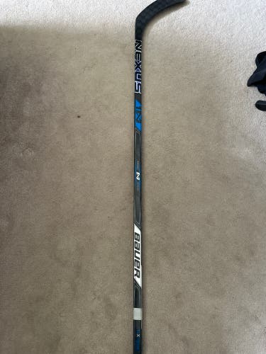 Senior Left Hand Mid Pattern Pro Stock Nexus 1N Hockey Stick