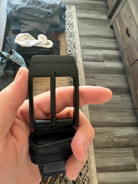 Black under Armour golf belt